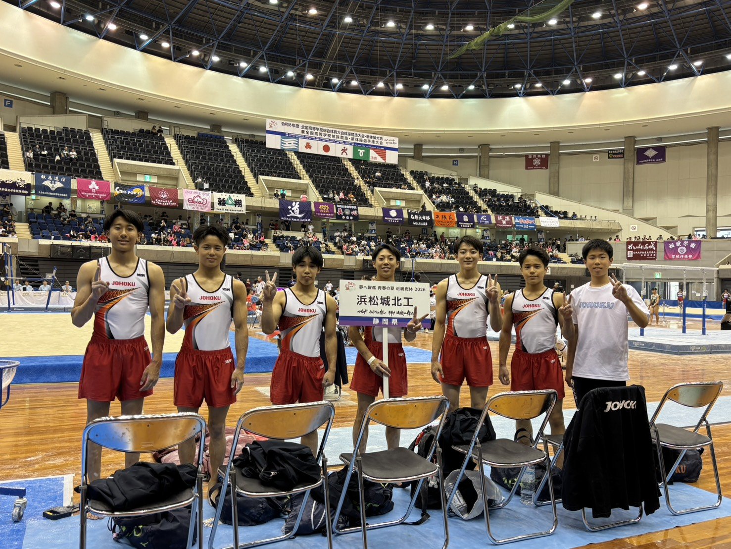 予選終了後の男子選手団